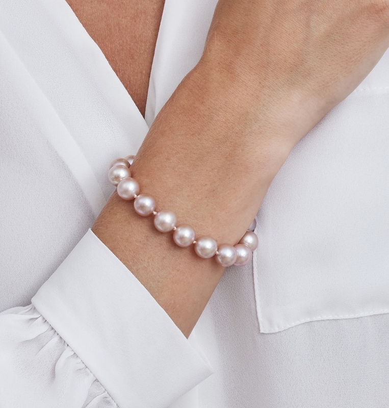 10-11mm Pink Freshwater Pearl Bracelet - AAAA Quality - Model Image