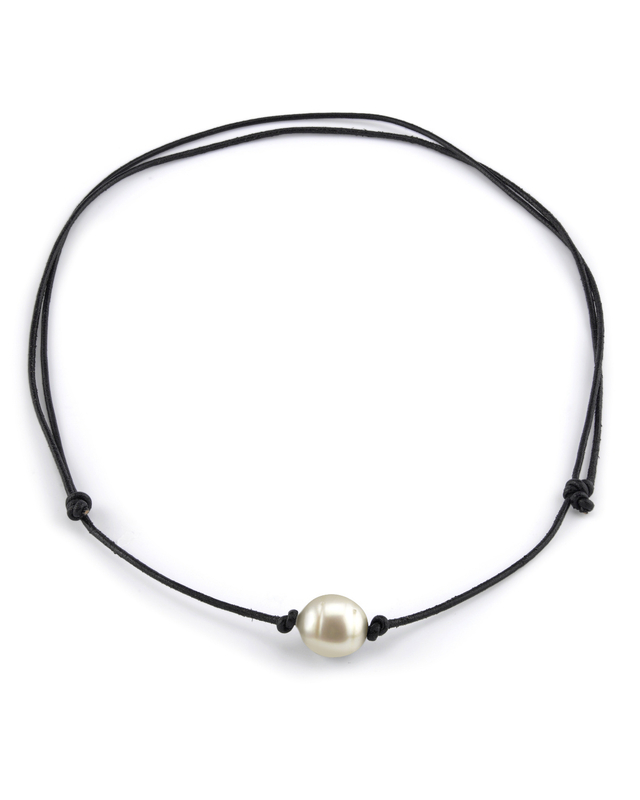 Black rope necklace with pearl discount