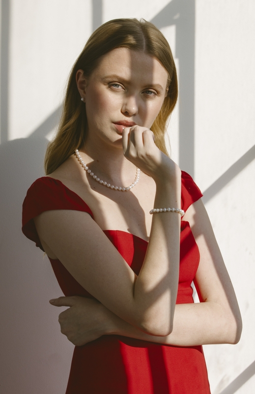 Japanese Akoya White Pearl Sets in AAA Quality - Secondary Image