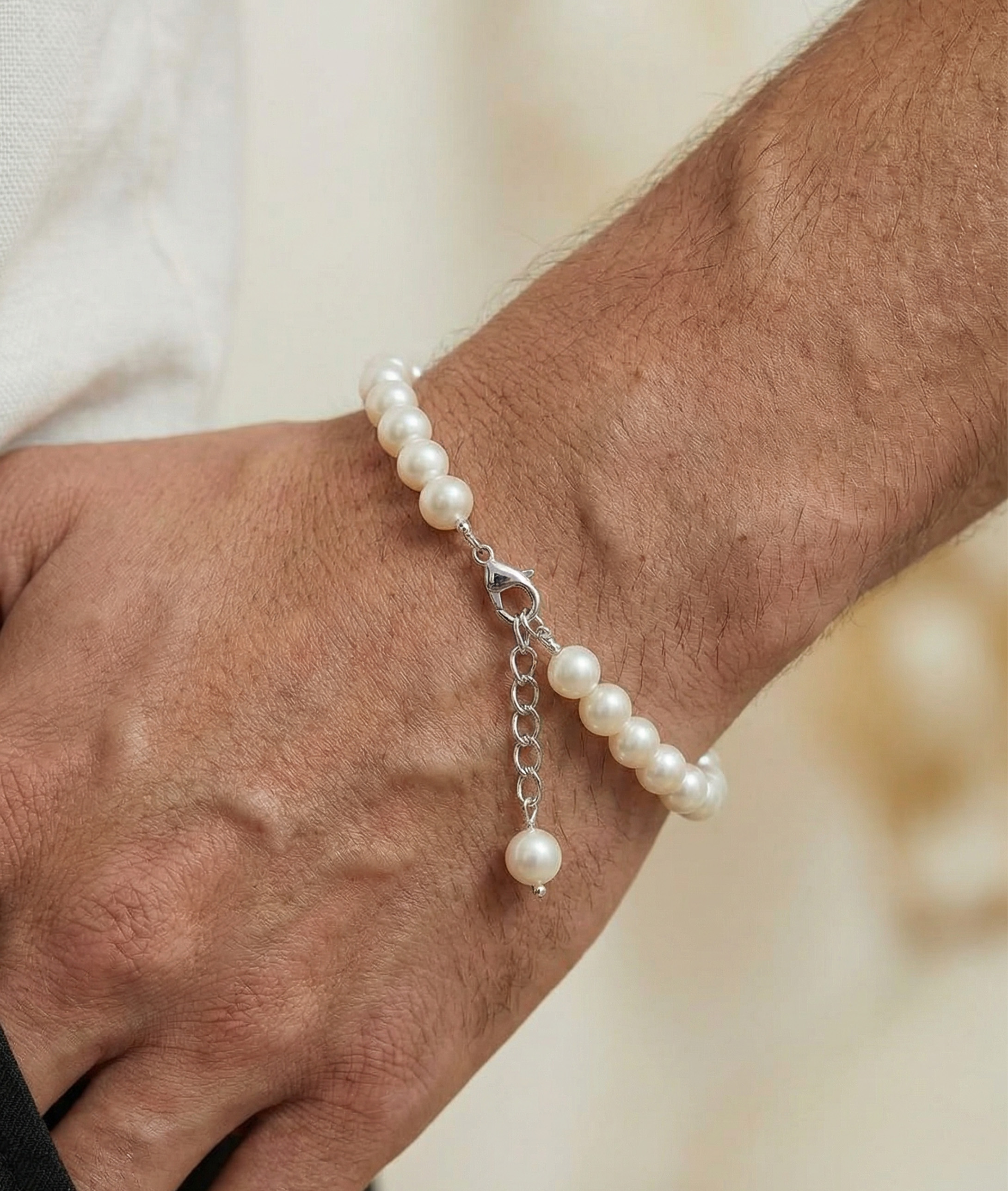 7.5-8.5mm White Freshwater Pearl Adjustable Bracelet for Men - Secondary Image