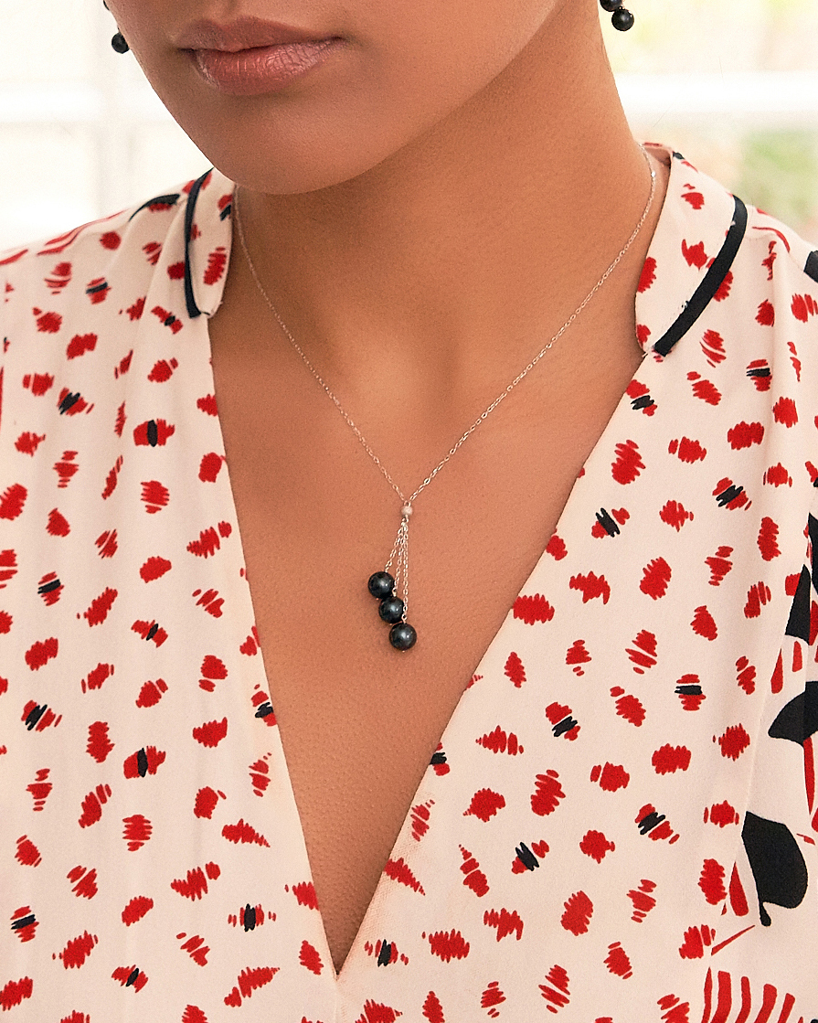14K Gold Black Japanese Akoya Pearl Tincup Cluster Pendant