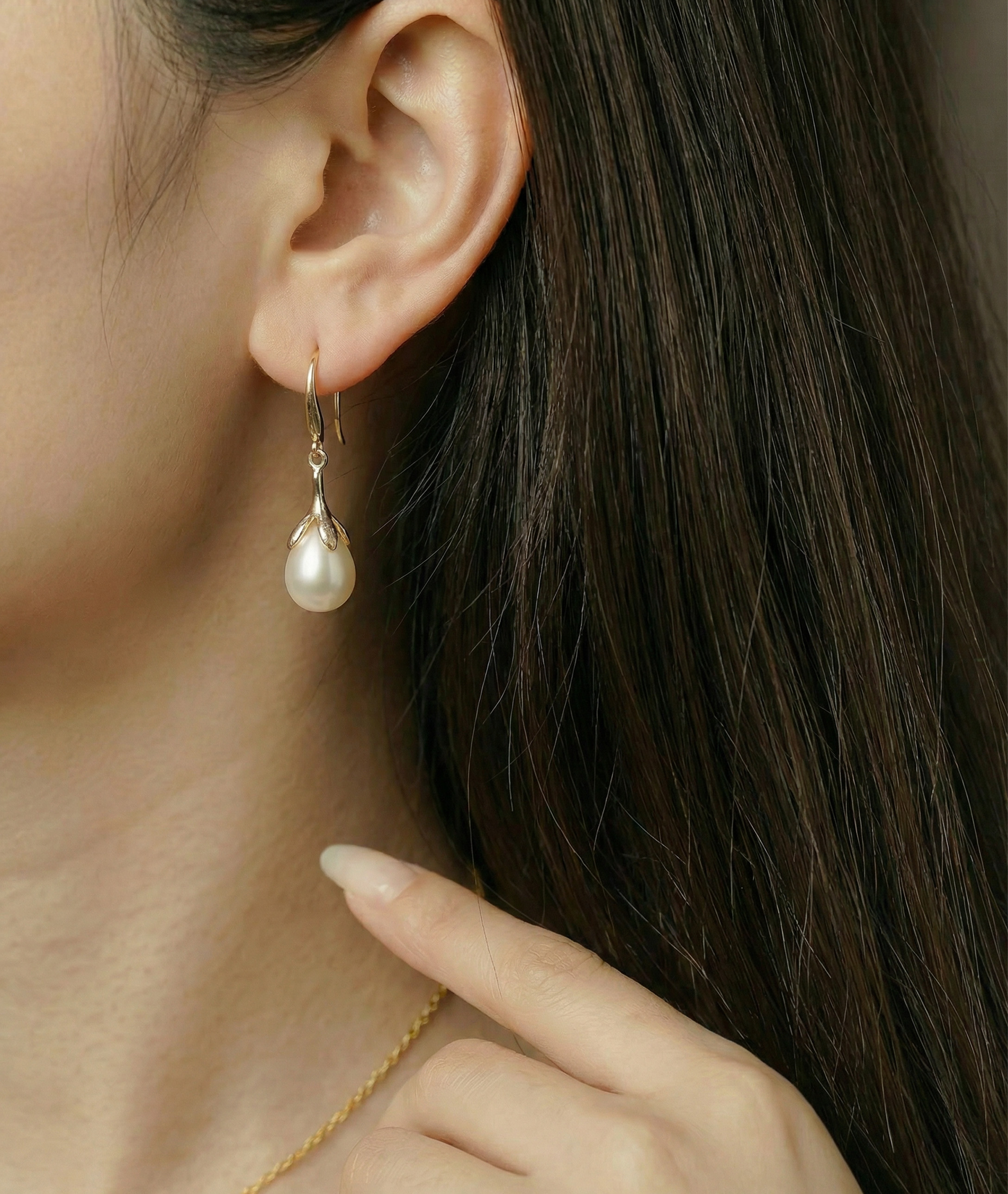 10-11mm Freshwater Pearl Rose Gold Plated Olive Drop Pendant and Earrings Set - Secondary Image