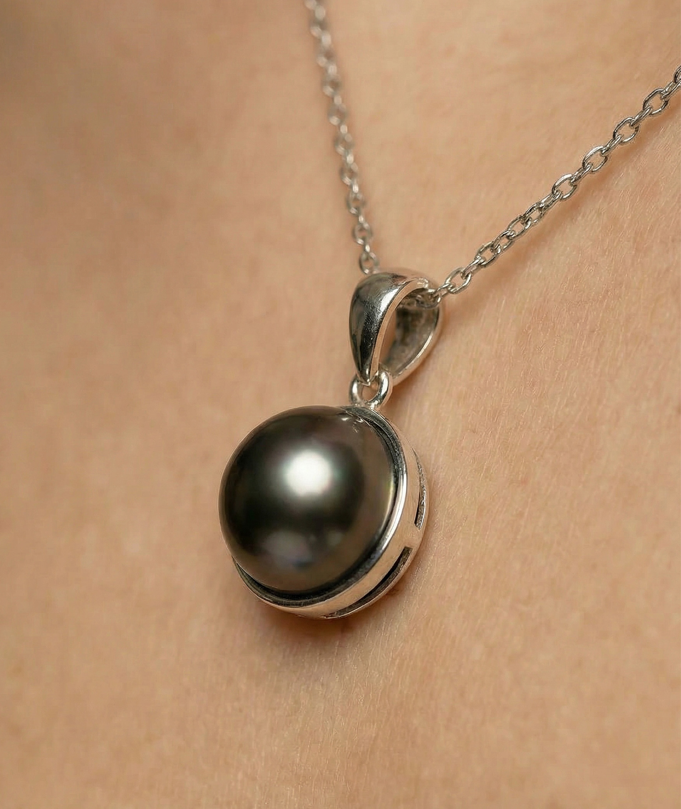 Tahitian South Sea Pearl Harriett Pendant - Secondary Image